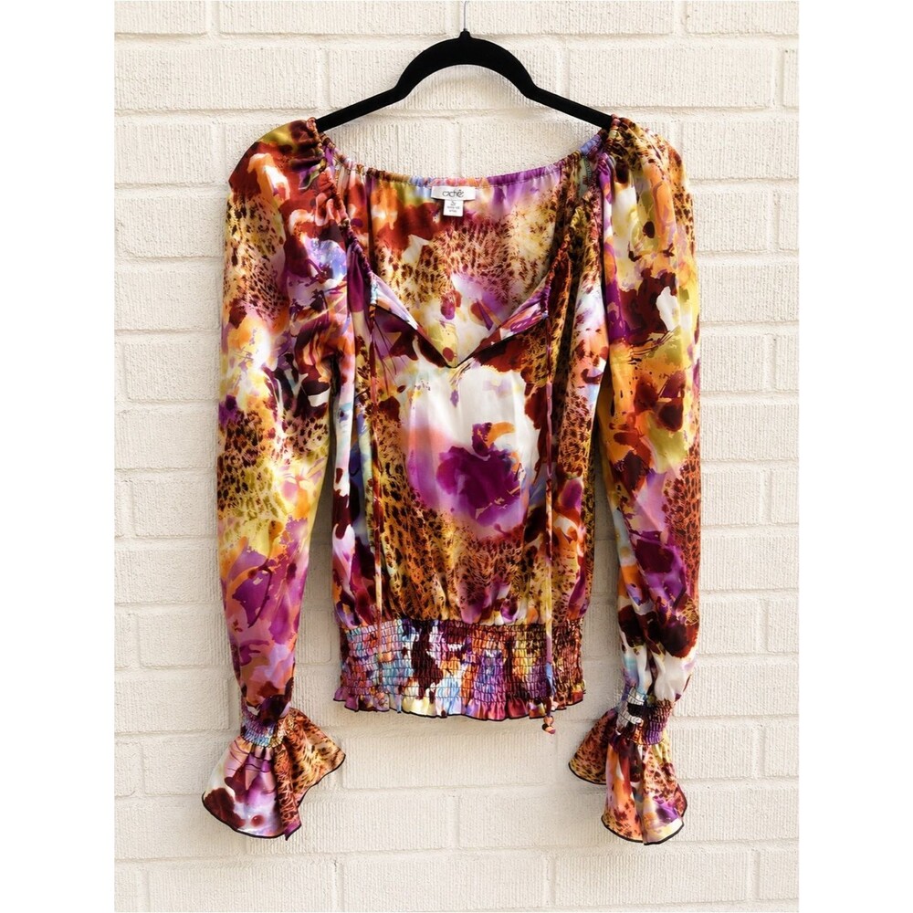 100% silk Caché Stunning vintage-Caché blouse with vibrant leopard print